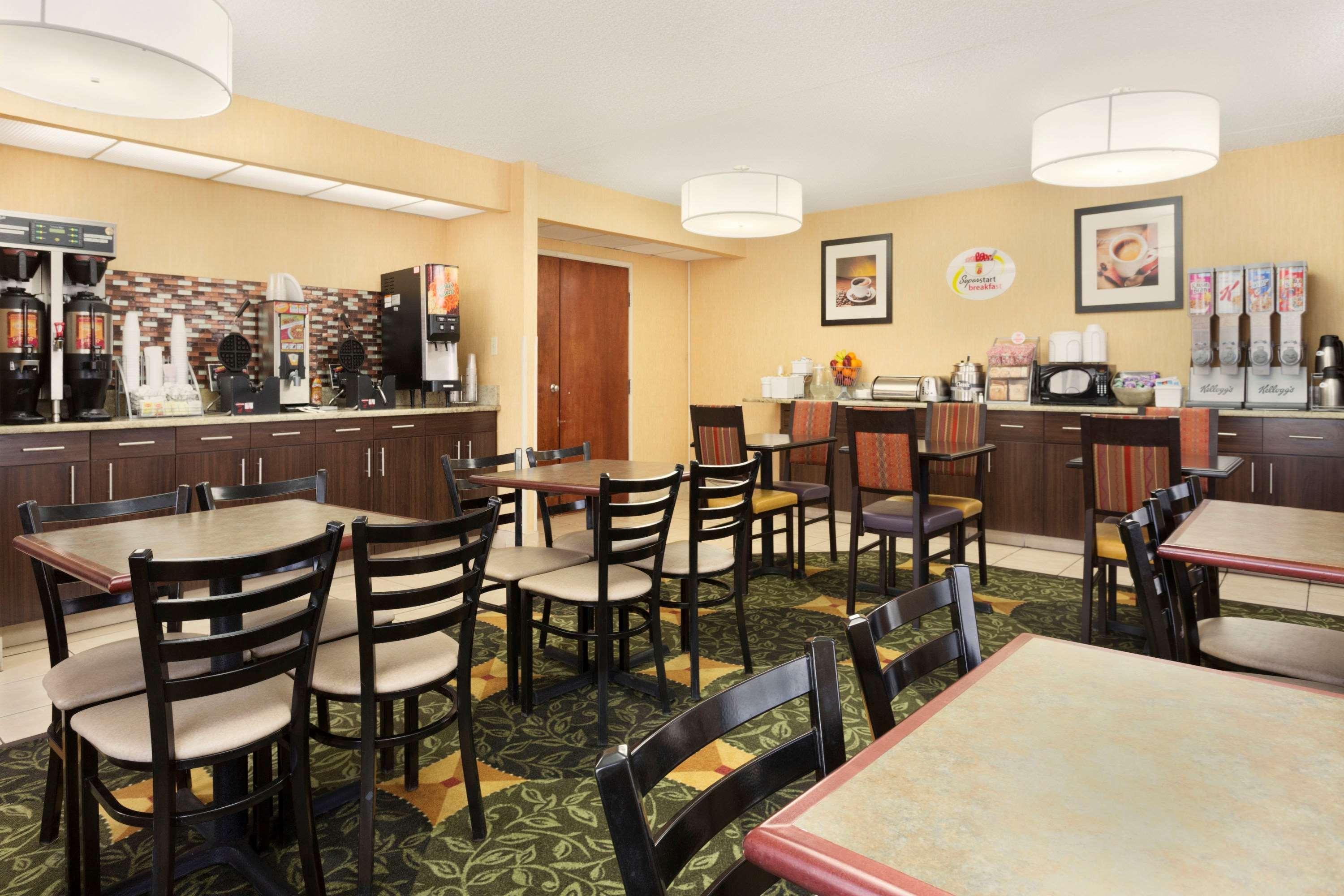 Super 8 By Wyndham Westminster Denver North מראה חיצוני תמונה